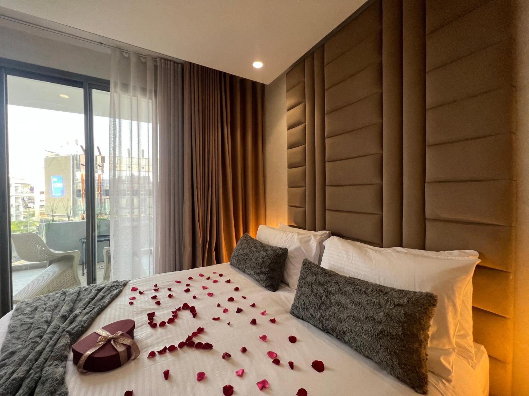 Zen Suites Hotel Massira Casablanca Esterno foto