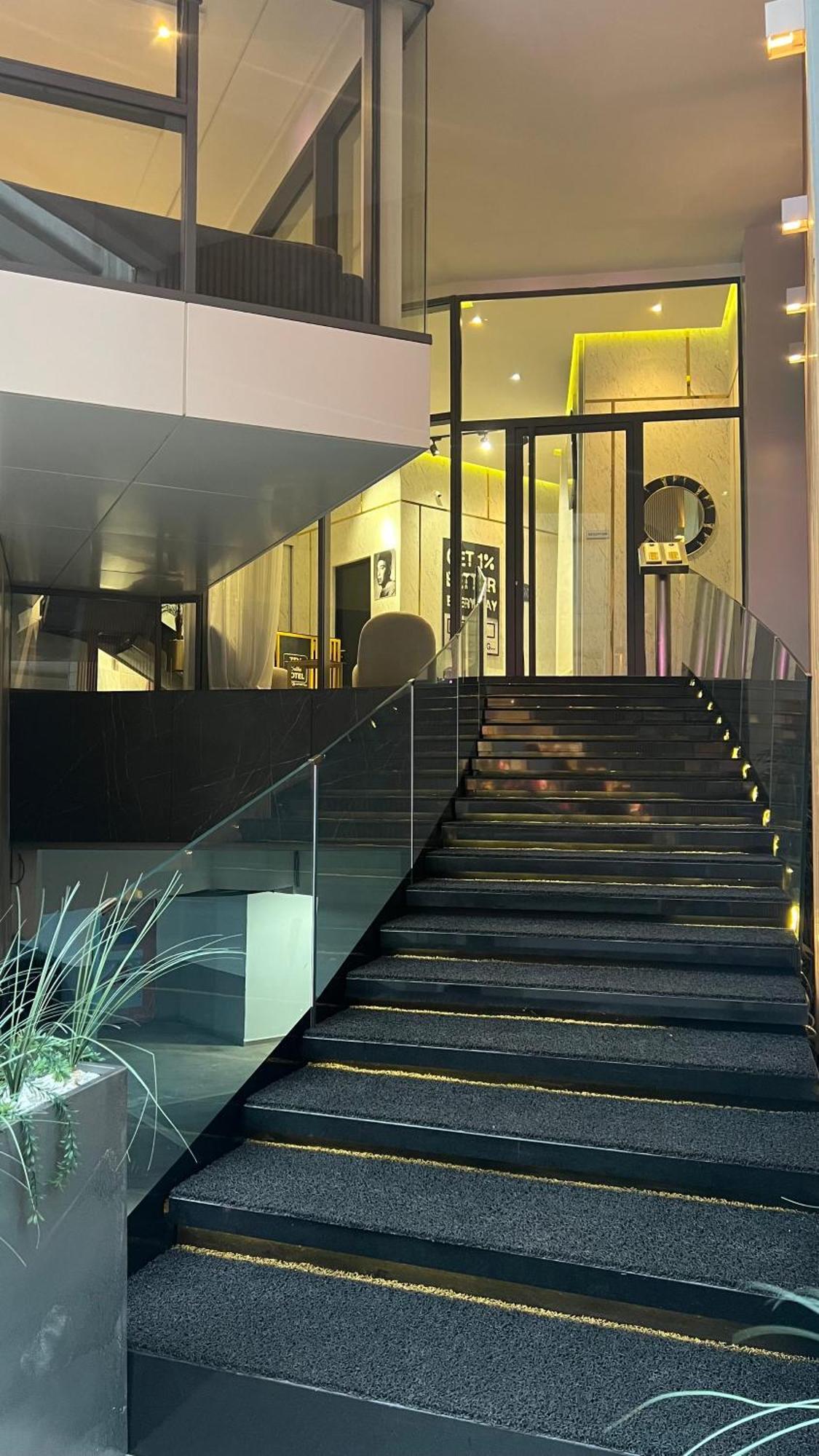 Zen Suites Hotel Massira Casablanca Esterno foto